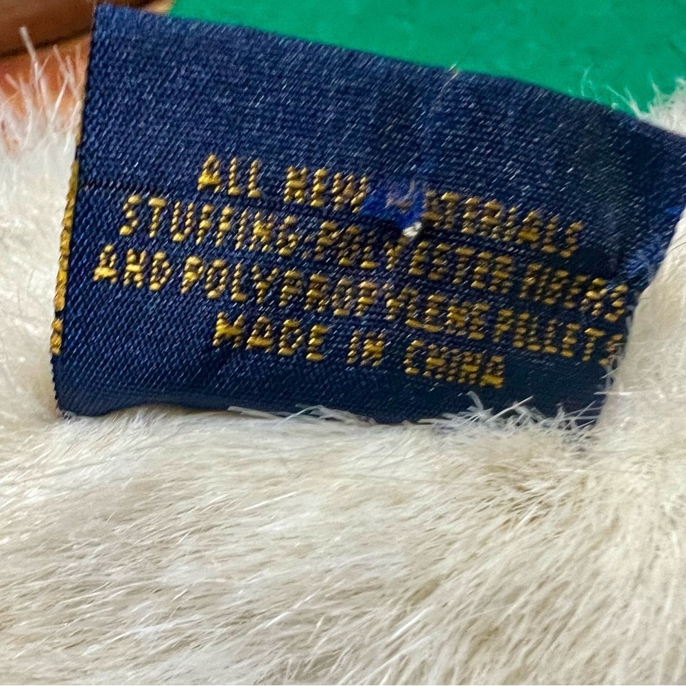 Vintage Boyd Bear Winter/Christmas Collection - Picture 14 of 15